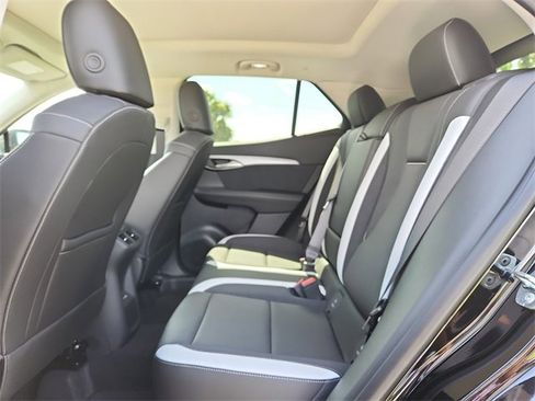 New 2025 Buick Envision Sport Touring image 9