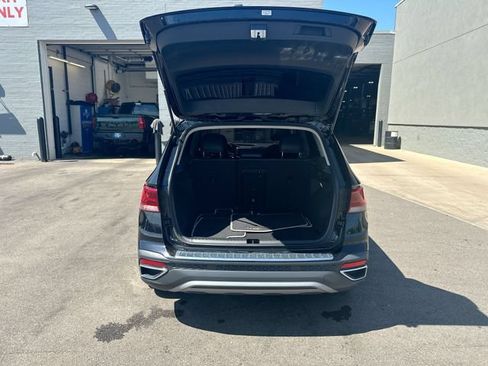 Used 2023 Volkswagen Taos SE w/ Panoramic Sunroof Package AWD/4WD image 25