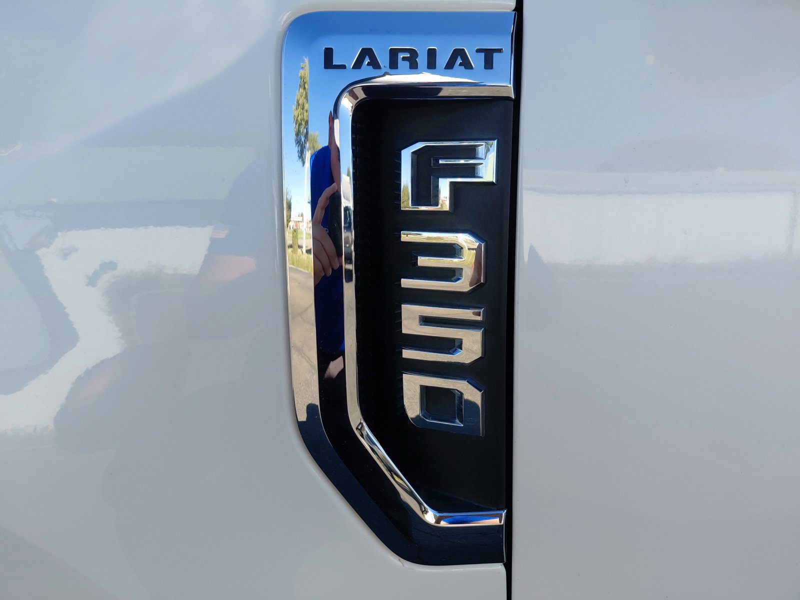 Used 2019 Ford F350 Lariat w/ Lariat Value Package AWD/4WD image 14
