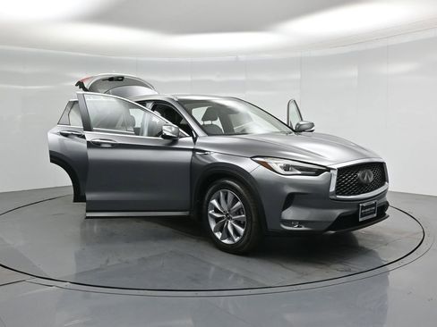 Used 2021 INFINITI QX50 Luxe w/ Cargo Package image 31