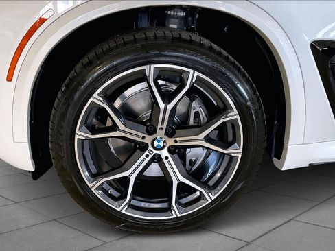 New 2026 BMW X5 xDrive40i w/ M Sport Package image 11