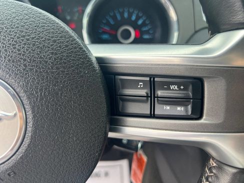 Used 2014 Ford Mustang Coupe RWD image 21