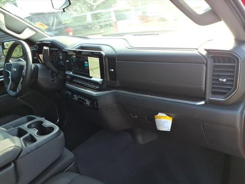 Used 2026 Chevrolet Silverado 1500 LT AWD/4WD image 16