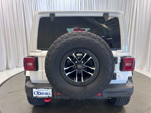 Used 2026 Jeep Wrangler Unlimited Rubicon AWD/4WD image 27