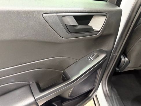 Used 2025 Ford Escape Active image 17