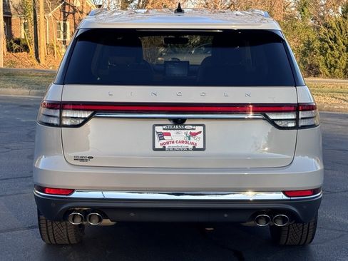 Used 2023 Lincoln Aviator Reserve w/ Equipment Group 201A image 20