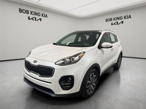 Used 2017 Kia Sportage EX w/ EX Technology Package FWD image 1
