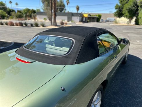 Used 1999 Jaguar XK8 Convertible RWD image 22