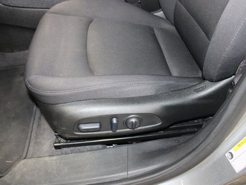 Used 2025 Chevrolet Malibu LT image 13