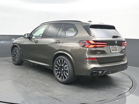 New 2026 BMW X5 M60i image 3