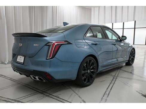 Used 2023 Cadillac CT4 V w/ LPO, ONYX Package RWD image 7