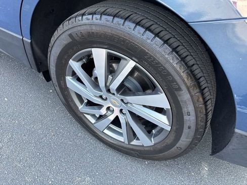 Used 2024 Chevrolet Equinox Premier image 34