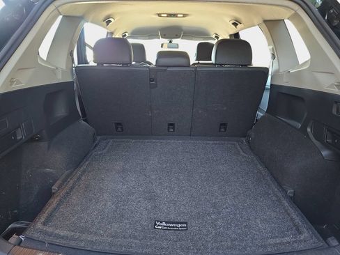 Used 2019 Volkswagen Tiguan SE AWD/4WD image 14