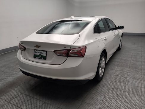 Used 2021 Chevrolet Malibu LT FWD image 9