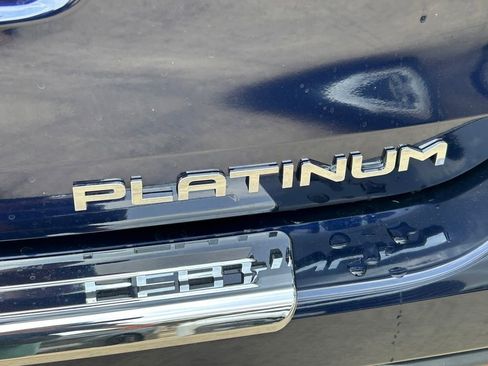 New 2026 Toyota Highlander Platinum AWD/4WD image 14