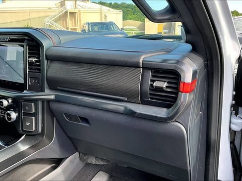 Used 2025 Ford F150 Raptor AWD/4WD image 29