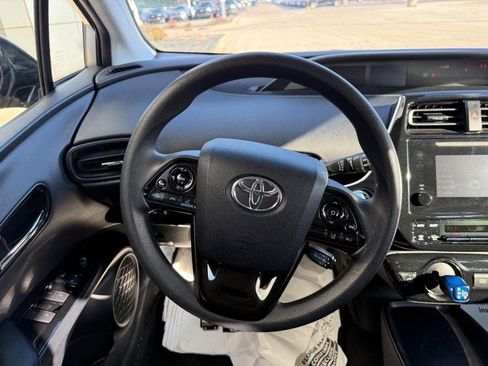 Used 2019 Toyota Prius LE image 14