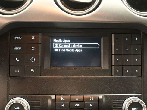 Used 2022 Ford Mustang GT RWD image 17
