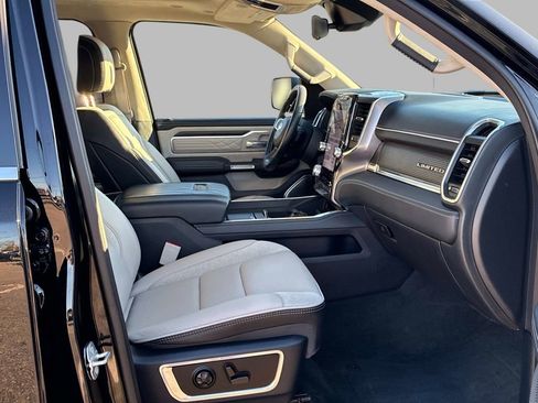 Used 2022 RAM 1500 Limited AWD/4WD image 9