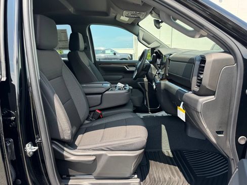 New 2026 GMC Sierra 1500 SLE w/ X31 Off-Road Package AWD/4WD image 18