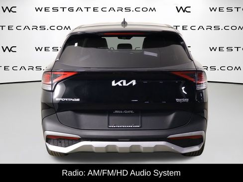 Used 2024 Kia Sportage EX FWD image 4