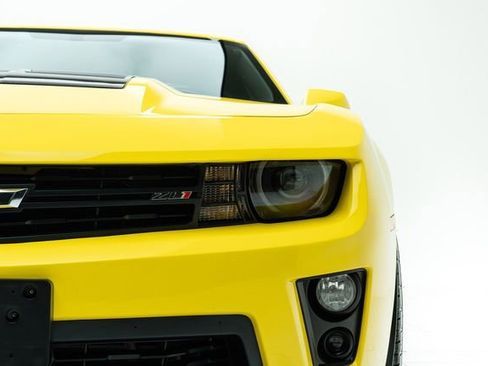 Used 2013 Chevrolet Camaro ZL1 image 7