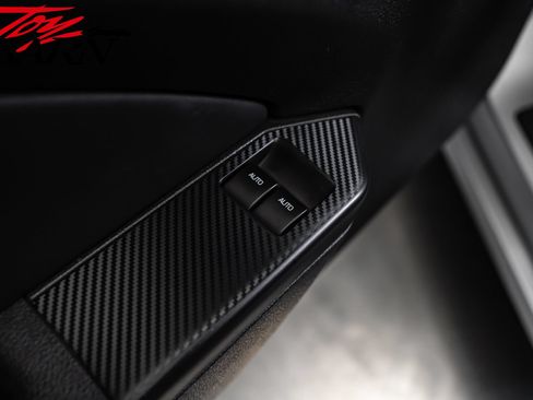 Used 2014 Ford Mustang Coupe RWD image 16