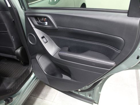 Used 2018 Subaru Forester 2.5i Touring image 27