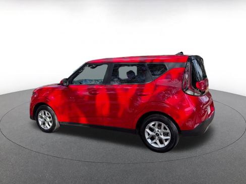 Used 2025 Kia Soul LX w/ LX Technology Package image 10