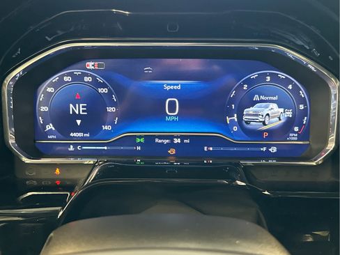 Certified 2024 Chevrolet Silverado 1500 LTZ w/ Technology Package image 37