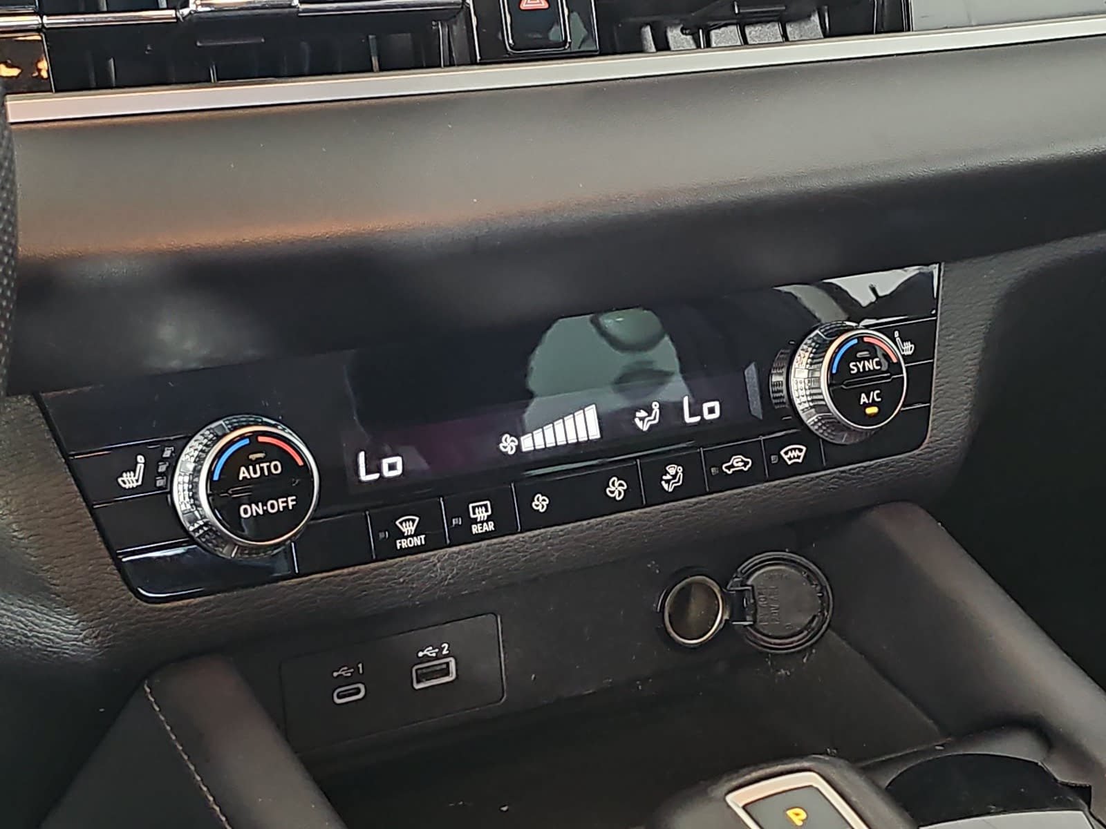Used 2023 Mitsubishi Outlander SE AWD/4WD image 19
