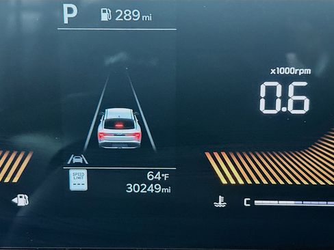 Used 2025 Kia K4 LXS image 19