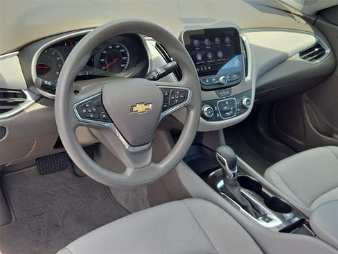 Certified 2023 Chevrolet Malibu LS FWD image 2
