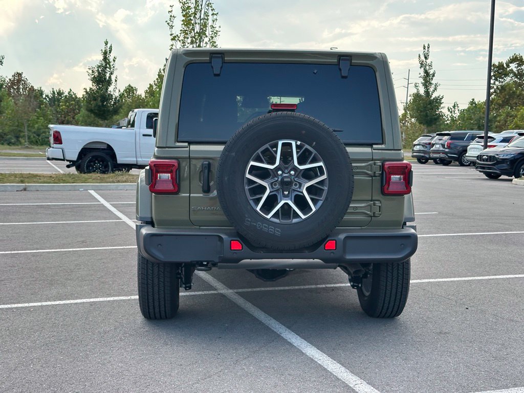 New 2026 Jeep Wrangler Unlimited Sahara AWD/4WD image 6