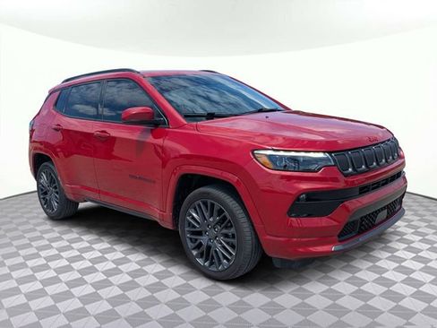 Used 2022 Jeep Compass Limited w/ (RED) Package AWD/4WD image 2