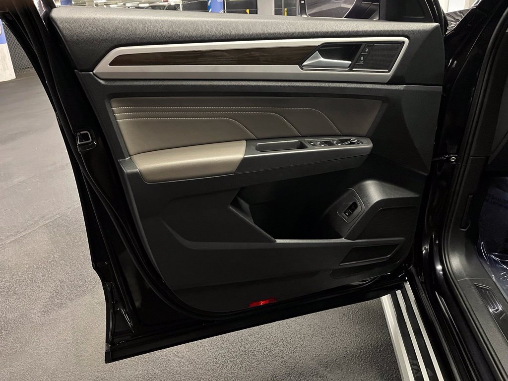 Used 2023 Volkswagen Atlas SE w/ Panoramic Sunroof Package FWD image 20