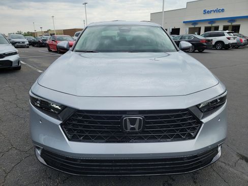 New 2026 Honda Accord Touring image 2