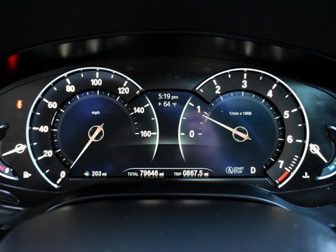 Used 2019 BMW 530i xDrive w/ Convenience Package image 17