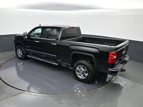 Used 2019 GMC Sierra 3500 SLT image 19
