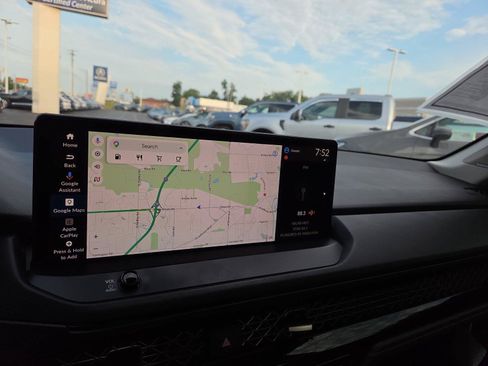Used 2023 Honda Accord Touring image 7