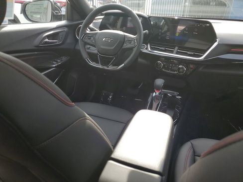New 2026 Chevrolet Trax RS w/ Sunroof Package image 11