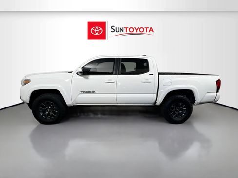 Used 2023 Toyota Tacoma SR5 w/ Technology Package AWD/4WD image 7