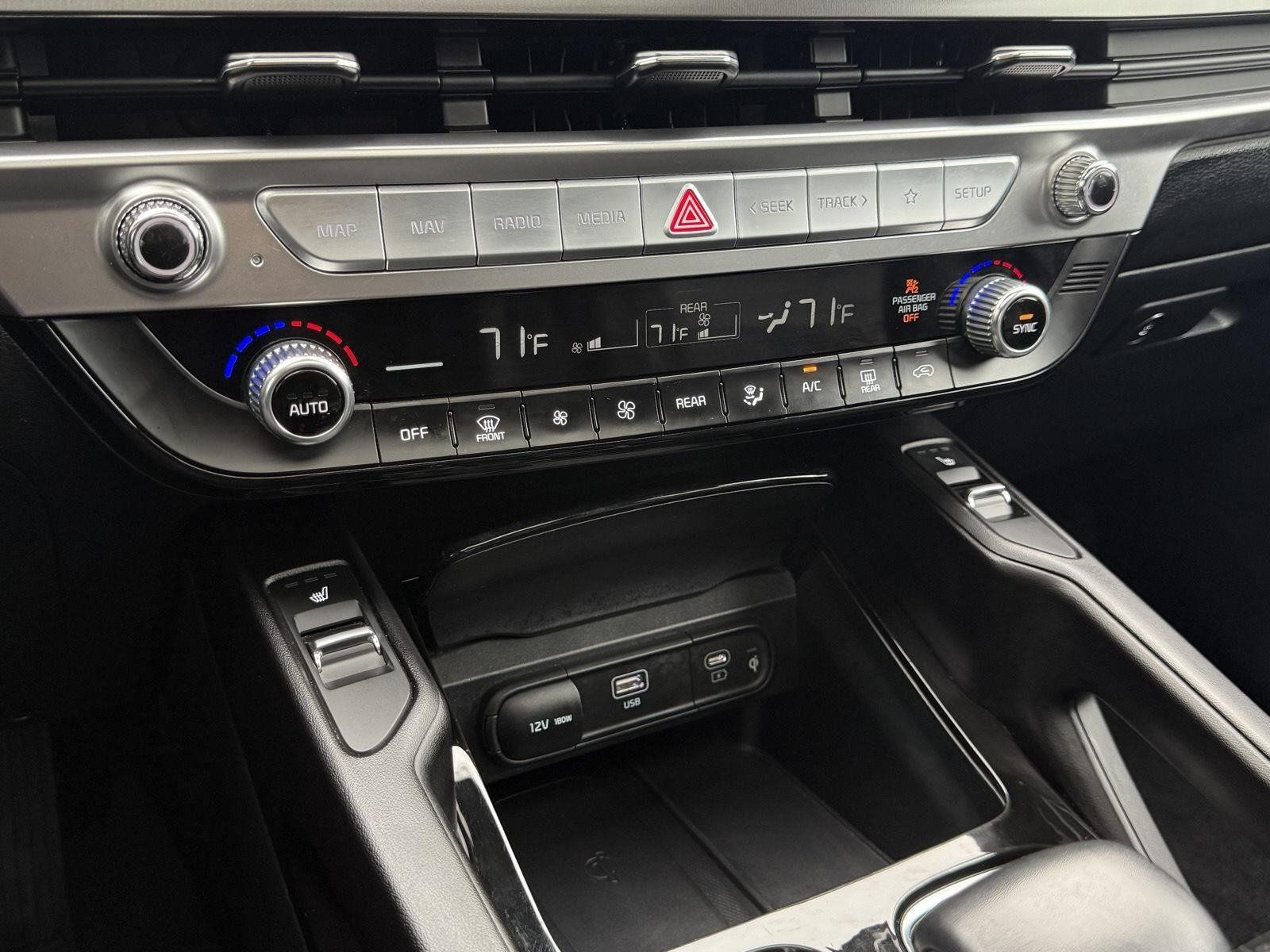 Used 2025 Kia Telluride S AWD/4WD image 44