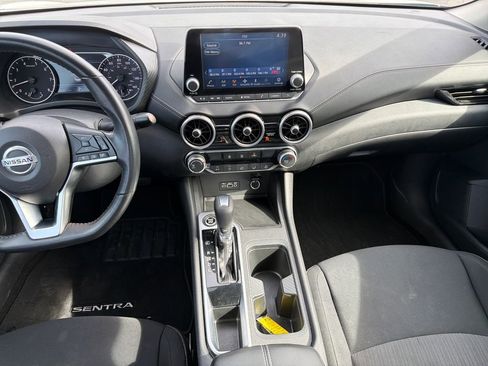 Used 2022 Nissan Sentra SV FWD image 23