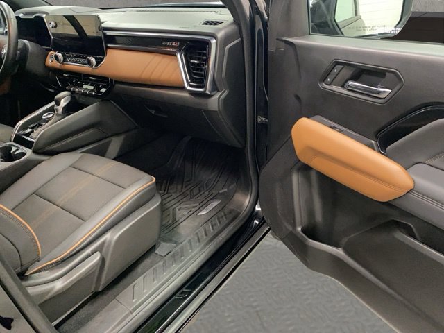 Used 2024 GMC Canyon AT4 AWD/4WD image 20