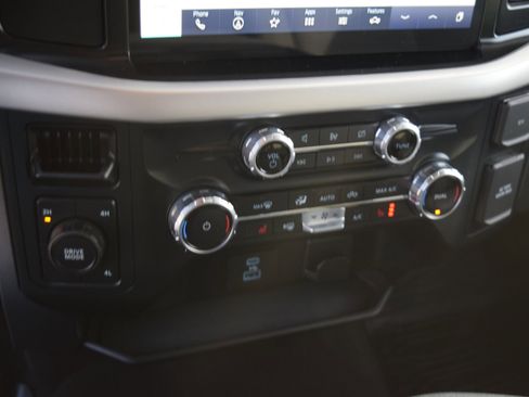 Used 2023 Ford F150 XLT w/ Equipment Group 302A High image 15