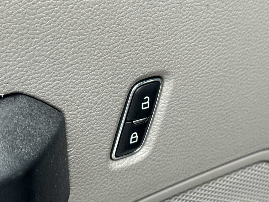 Used 2017 Ford F350 XL w/ Power Equipment Group AWD/4WD image 21
