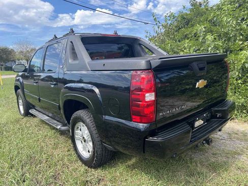 Used 2012 Chevrolet Avalanche LT w/ Suspension Package, Off-Road image 5