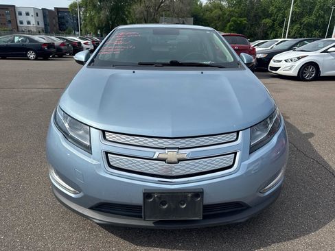 Used 2015 Chevrolet Volt w/ Enhanced Safety Package 1 FWD image 2