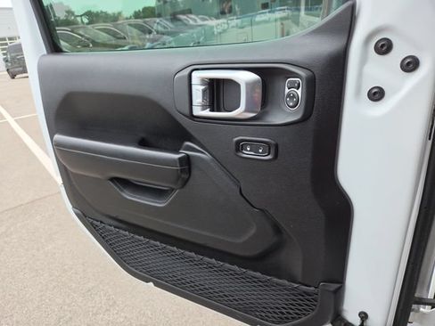 Used 2019 Jeep Wrangler Unlimited Sport S AWD/4WD image 21